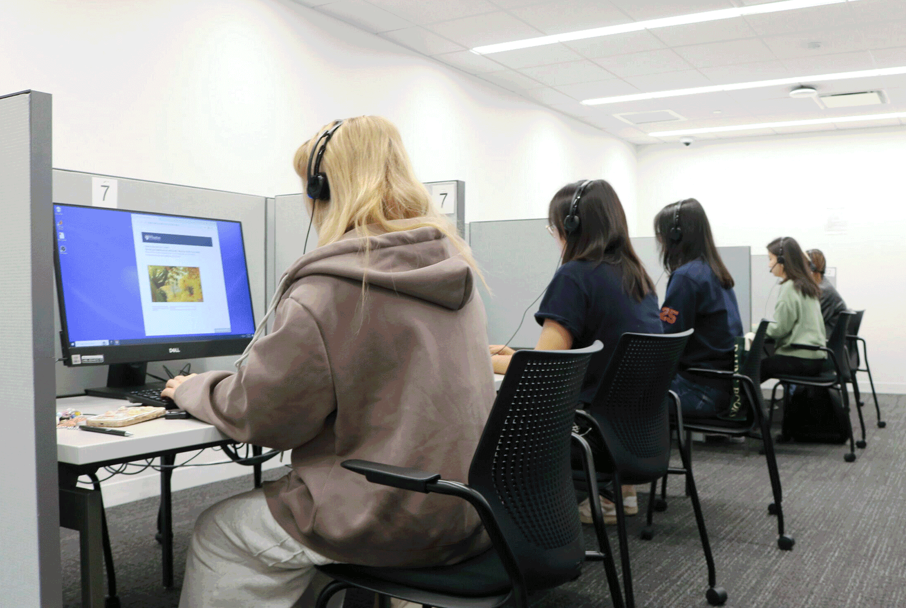 July-WH-Update-Newsletter-BIG-IDEA-slideshow Slideshow of students using computers or engaged in conversation